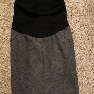 Motherhood knee length pencil skirt
